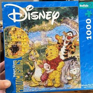Disney 1000 piece Winnie the Pooh mosaic puzzle